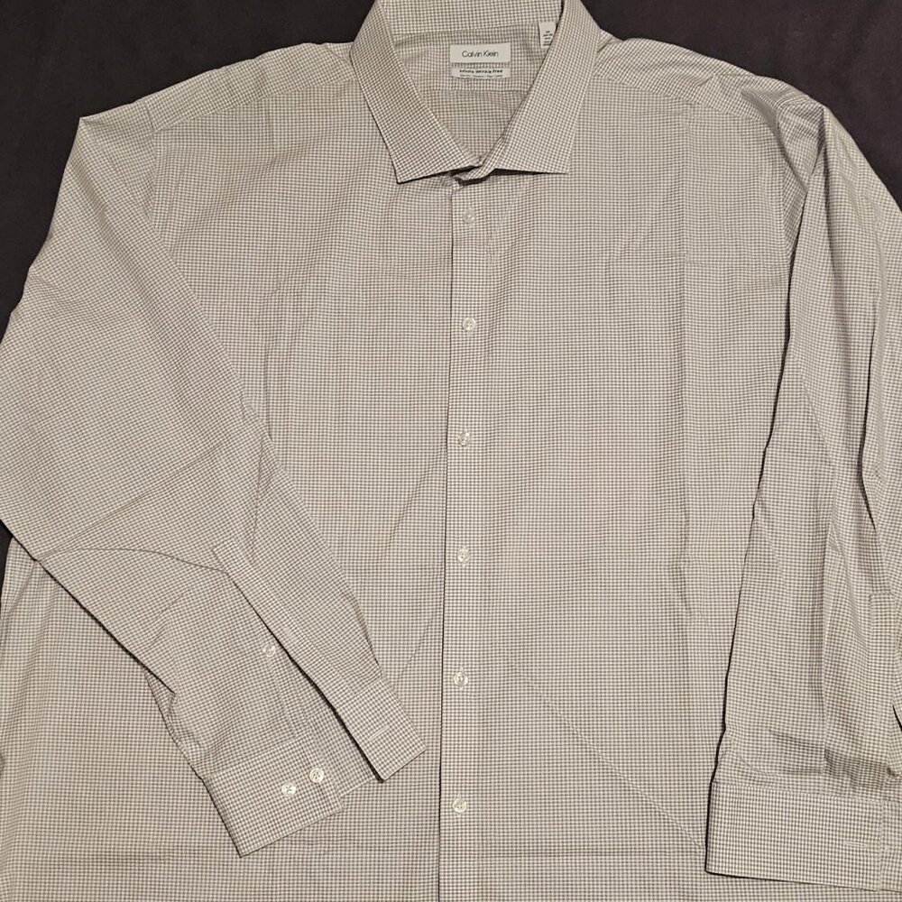 Calvin Klein 4XL light colored dress shirt
